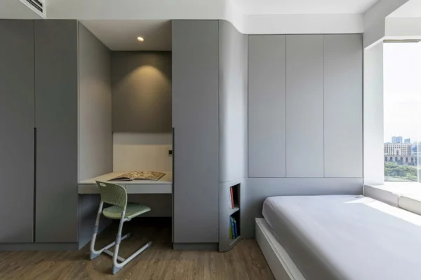 Bán căn hộ Midtown đập thông