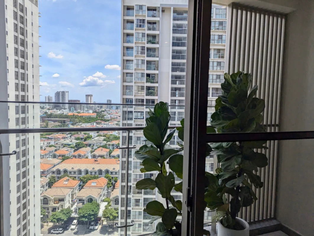 Bán căn hộ midtown