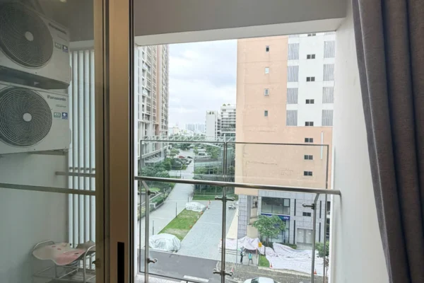 Bán căn hộ midtown