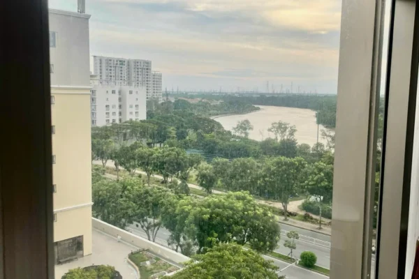 Bán căn hộ midtown