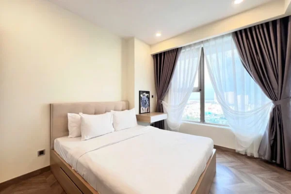 Bán căn hộ midtown