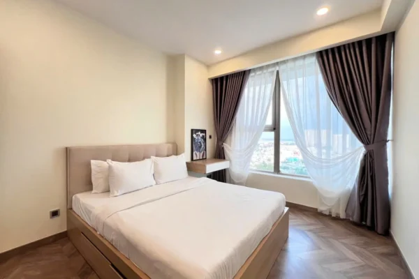 Bán căn hộ midtown