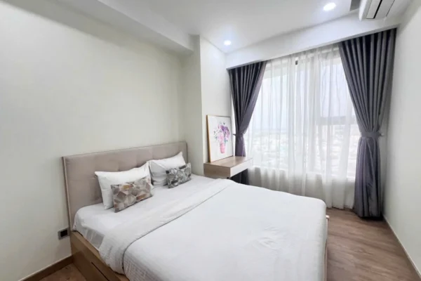 Bán căn hộ midtown