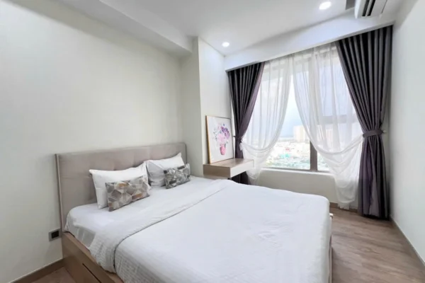 Bán căn hộ midtown